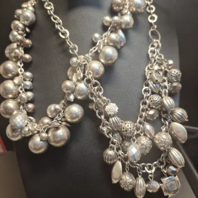 Sale Photo Thumbnail #319: Lot 5 Pearl ~ 4 Necklaces / 1 Bracelet
> all non clasp, all pearls in tack
> 2 full necklaces / 2 chokers
> tie Bracelet