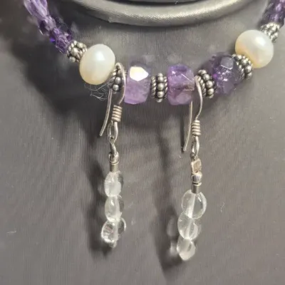 Sale Photo Thumbnail #101: Stunning Lilac set Necklace / Bracelet / Earring
Necklace is 12" with toggle fastner
> bracket has lilac clear beads w/ faux pearls and metal spacers
> pierced earrings are clear beads dangle