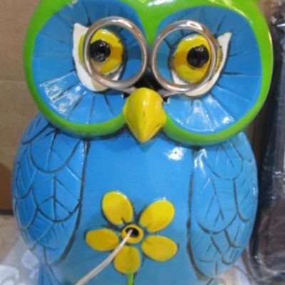 Sale Photo Thumbnail #169: mirror, twine & scissor dispenser owl, Minnie Mouse oversized mug, Vintage A&W root beer mug, see pictures