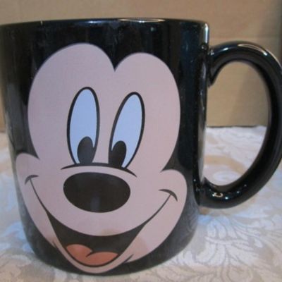 Sale Photo Thumbnail #172: mirror, twine & scissor dispenser owl, Minnie Mouse oversized mug, Vintage A&W root beer mug, see pictures