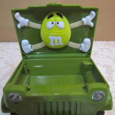 Sale Photo Thumbnail #230: Has engine noises and headlights flash, dispenser part not tested, Takes 2 AAA batteries not included, See pictures
