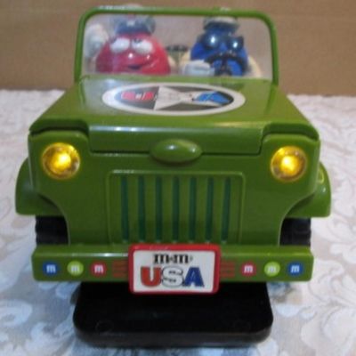 Sale Photo Thumbnail #222: Has engine noises and headlights flash, dispenser part not tested, Takes 2 AAA batteries not included, See pictures