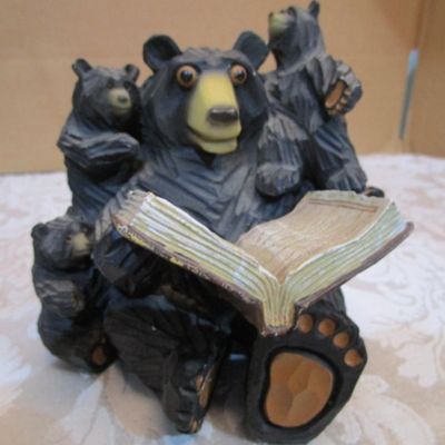 Sale Photo Thumbnail #343: 2 bear plug covers (one bear is missing an ear), 1 bear 2-switch cover, 1 Papa bear reading to baby bears figurine, bear clock (needs element replacement - element unscrews)