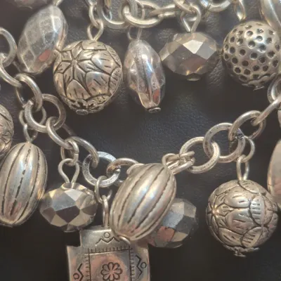 Sale Photo Thumbnail #174: Pair Aluminum bead Necklaces with Pizazzzzzzzz
Pair Aluminum bead Necklaces with Pizazzzzzzzz
> both stunning, chokers with lobster clasp
> beefy but lite