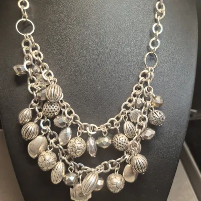 Sale Photo Thumbnail #175: Pair Aluminum bead Necklaces with Pizazzzzzzzz
Pair Aluminum bead Necklaces with Pizazzzzzzzz
> both stunning, chokers with lobster clasp
> beefy but lite