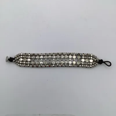 Sale Photo Thumbnail #226: Lucky Brand Faux Pearl Leather Ladder Bracelet #23. Condition is vg
length 8"....clasp works perfectly