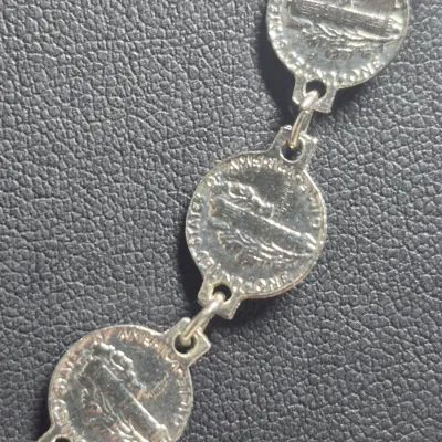 Sale Photo Thumbnail #270: Hammered silver tone Coin Shaped Disc chunky Necklace or Belt 
> total length is 40"
> can be worn as Necklace doubled to show coin section
> can be worn as belt over jeans ......understated