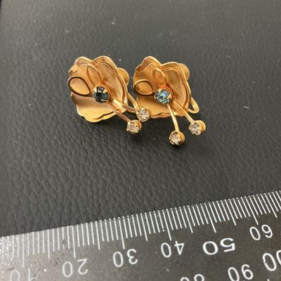 Vintage Gold Tone Floral Screw-Back Earrings Stamped B.N.