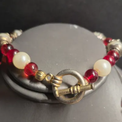 Vintage chip necklace & red bead bracelet