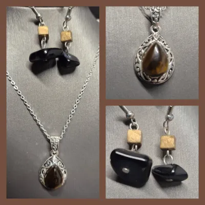 Vintage cabuchon tiger's eye Pendant & Earrings coordinate