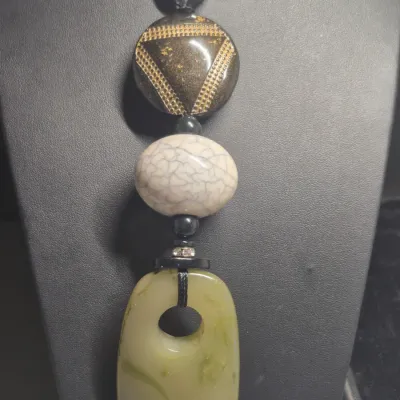 Chunky glass stone Necklace w/ earrings