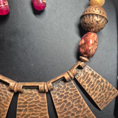 Vintage copper hammered necklace w/ Earrings to match