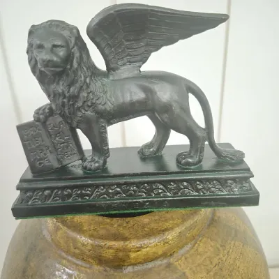 Vintage neoclassical Spelt sculpture of the winged lion of Saint Mark