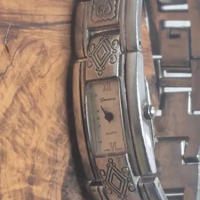 Vintage Geneva Southwester Tribal Cuff Watch ~ working Y2K