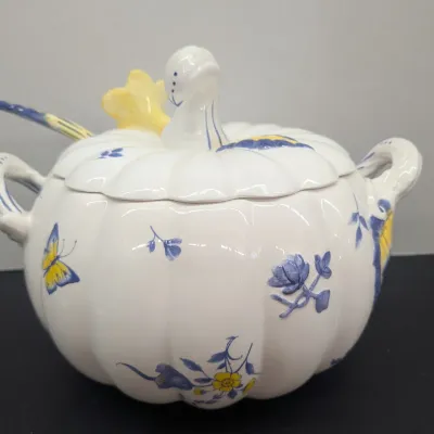 Spode Imperial Garden Ceramic Pumpkin Soup Tureen with Lid and Ladle