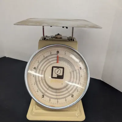Vintage Pelouze Mechanical Postal Scale