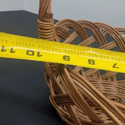 Several Different Sizes Of Woven Baskets #1
