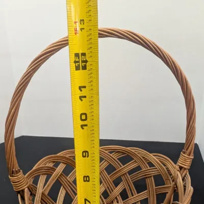 Several Different Sizes Of Woven Baskets #1