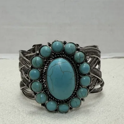 Sale Photo Thumbnail #702