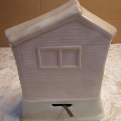 Sale Photo Thumbnail #15: Plays "O Little Town of Bethlehem", 5-3/4" tall x 4-1/2" wide x 3-1/2" deep, see pictures