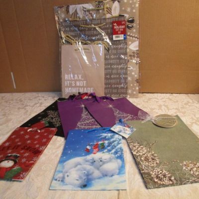 Sale Photo Thumbnail #54: 1 set of 5 bags new in pkg, 6 new bags, see pictures