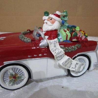 Sale Photo Thumbnail #247: Plays "Here Comes Santa Claus", 8-1/2" long x 4" wide x 5" tall, see pictures
