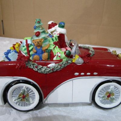 Sale Photo Thumbnail #249: Plays "Here Comes Santa Claus", 8-1/2" long x 4" wide x 5" tall, see pictures