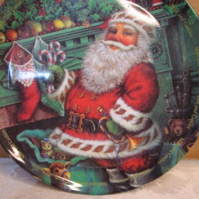 Sale Photo Thumbnail #283: Both plates are 8" in diameter, See pictures