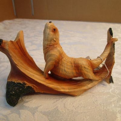 Sale Photo Thumbnail #332: Would make a great Christmas gift, Carving faux wood figurine, Stock #MME-975, see pictures