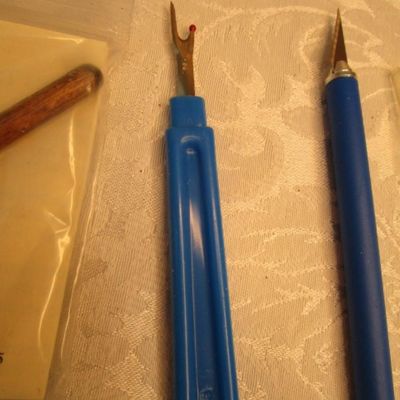 Sale Photo Thumbnail #449: Seam ribber, exacto knife, 10 safety pins, 1 embossing tool, 1 box cutter