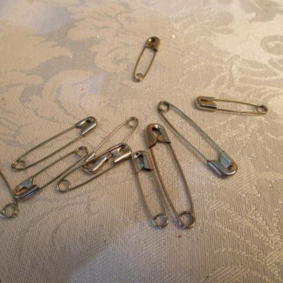 Sale Photo Thumbnail #452: Seam ribber, exacto knife, 10 safety pins, 1 embossing tool, 1 box cutter