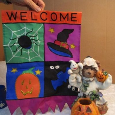 Sale Photo Thumbnail #492: Bear is 11" tall, Flag is 17" x 12", See pictures