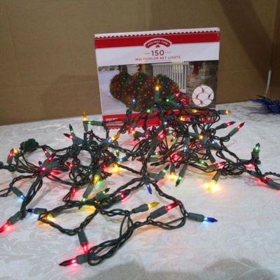 Sale Photo Thumbnail #561: Net lights are 6' x 4', see pictures