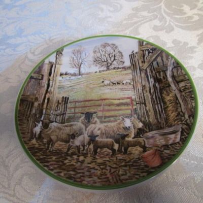 Sale Photo Thumbnail #773: Incudes plate hanger, 4-3/4" in diameterSee pictures