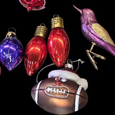 Sale Photo Thumbnail #279:  Lot of Mixed Christmas Ornaments.                           
