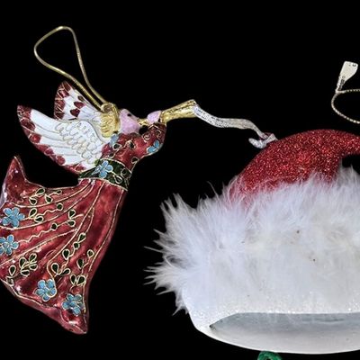 Sale Photo Thumbnail #323:  Lot of Mixed Decorative Ornaments.                           