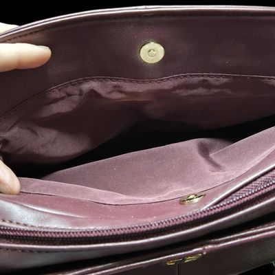 Sale Photo Thumbnail #739:  Giani Bernini maroon purse. NWT.                           