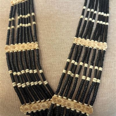 Sale Photo Thumbnail #883:  Beaded necklace.                           