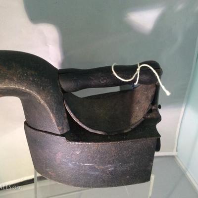Lot 2 A Irons