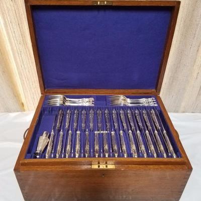 Lot-66 Walker & Hall Sheffield Silverware Set in Box
