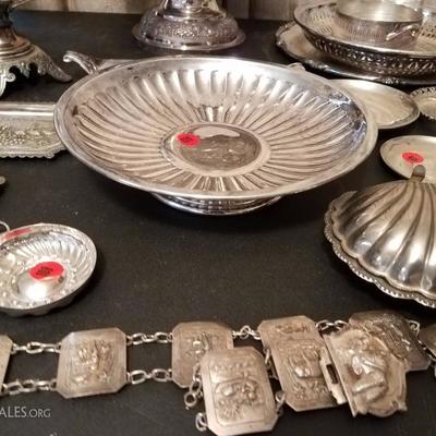 Lot-155 30 Pc Mixed Silver Plate Large Piece Lot
