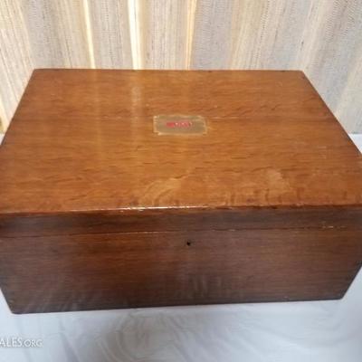Lot-66 Walker & Hall Sheffield Silverware Set in Box