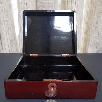 Lot-132 Set of 2 Asian Bird Print Boxes
