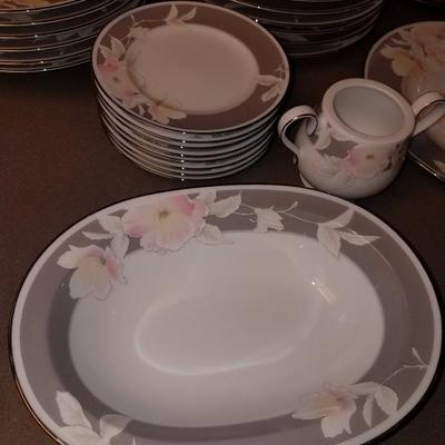 Lot-125 31 Pc Noritake Japanese Dish Set Autum Rhapsody