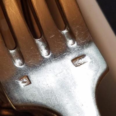 Lot-55 83 Pc Inoxydable 840 Stamped Flatware Silverware Forks Knives Spoons