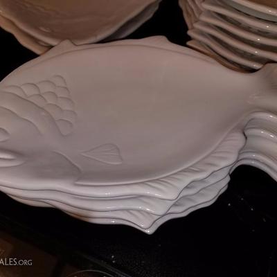 Lot-126 12 Pc Fish Plates Lot Seving Platters