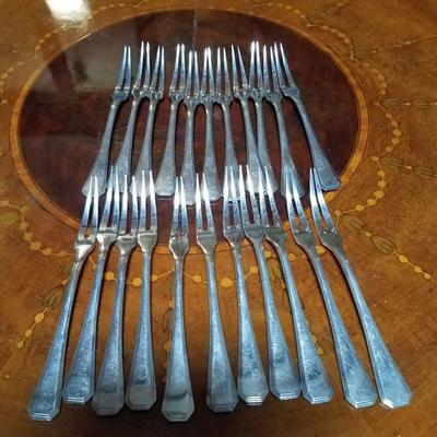 Lot-159 Set of 22 Silver Snail Forks