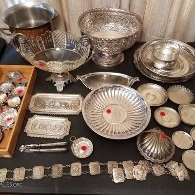Lot-155 30 Pc Mixed Silver Plate Large Piece Lot