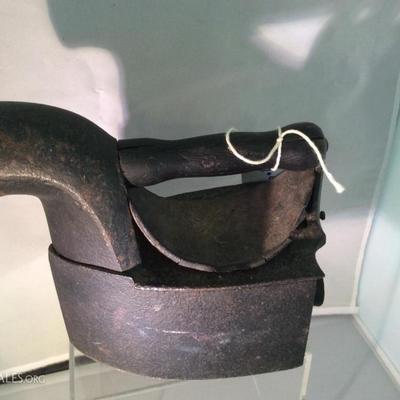 Lot 2 A Irons