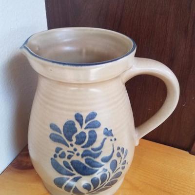 Lot-A9 Single Pflatzgraff Yorktowne Water Pitcher